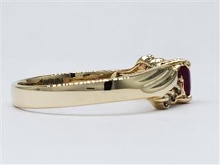 10K Solid Yellow Gold Oval Cut Ruby Diamond Accent Ring Size 10.25